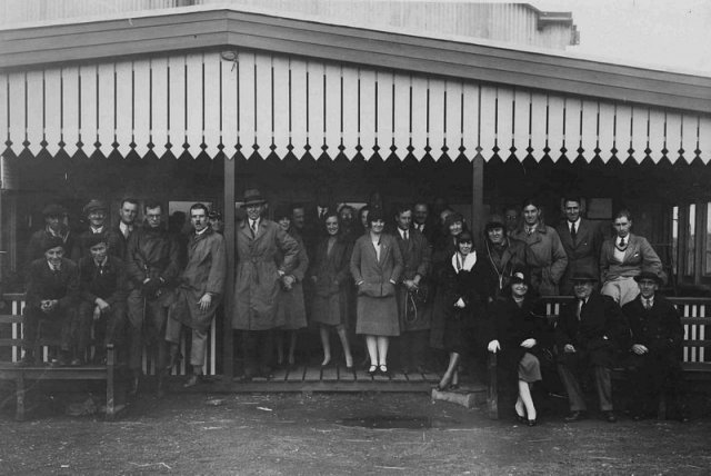 london aeroplane club members 0316-0043